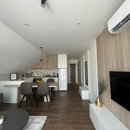 Apartment Nomad