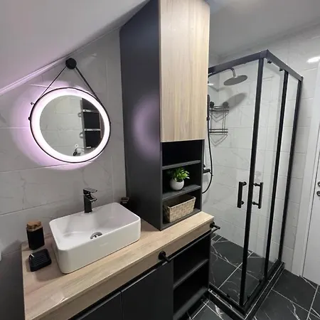 Apartment Nomad