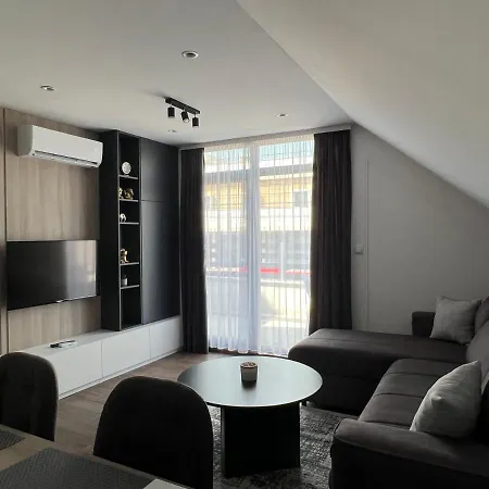 Nomad Apartment